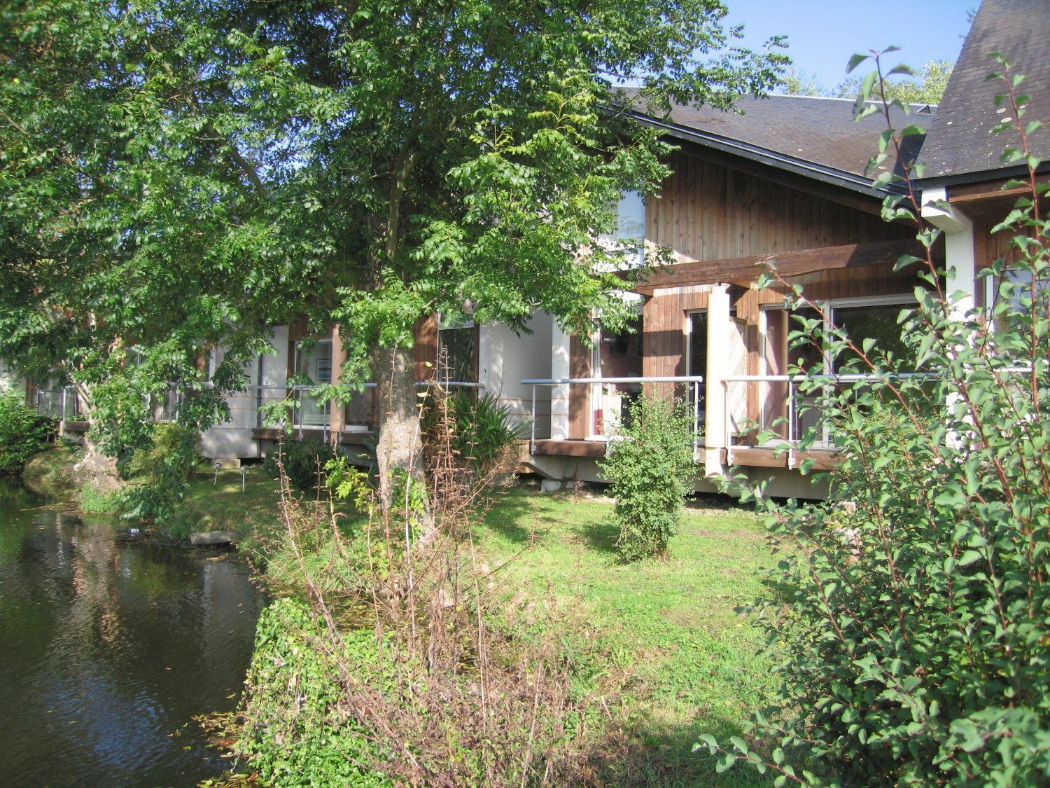 Hotel L'Ile Du Saussay Itteville Exterior foto